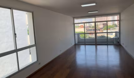 Moema Pássaros - Apartamento 3 Dormitórios, 1 suíte todo reformado à venda R$ 1.950.000,00