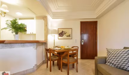 Flat Cidade Jardim com 42 m2 1 dormitório mobiliado com varanda 1 vaga
