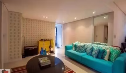 Apartamento com 2 Quartos e 2 banheiros à Venda