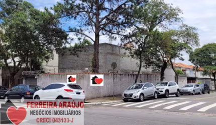 Galpão 400m² na Rua Palestina / Vila Mascote