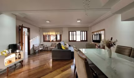 SOBRADO COM FINO ACABAMENTO NO MELHOR DO JARDIM PRUDÊNCIA!