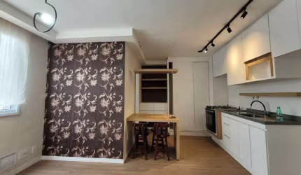 Prédio Semi novo, Apartamento com fino acabamento.
