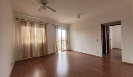 CONFORTAVEL APARTAMENTO COM DUAS VAGAS DE GARAGEM, NO MELHOR DA VILA SANTA CATARINA!