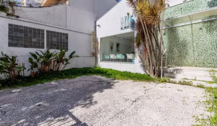 Casa 176m² 4 dormiórios 1 suíte 2 vagas Bairro Ipiranga