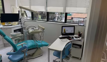 Sala comercial 28m² porteira fechada - Dentista