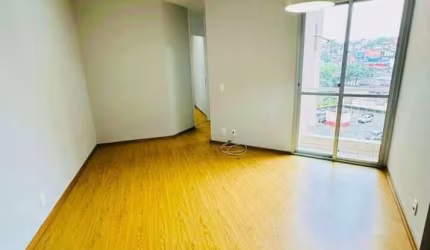 APARTAMENTO REFORMADO HÁ 800 METROS DO SHOPPING INTERLAGOS!
