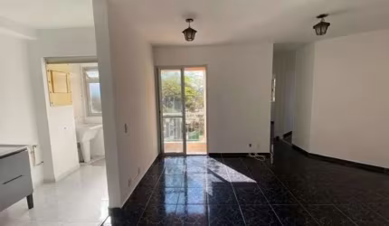 APARTAMENTO REFORMADO LOCALIZADO HÁ 800 METROS DO SHOPPING INTERLAGOS!