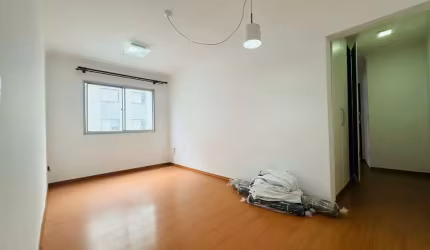 APARTAMENTO REFORMADO NO MELHOR DA VILA SANTA CATARINA !