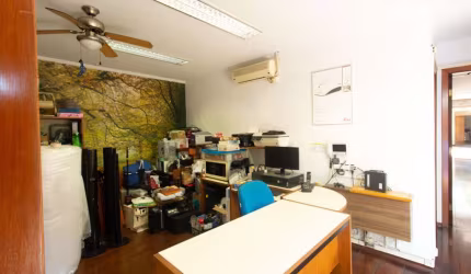 Campo Belo ? Casa, 4 Quartos, 2 Suítes, 5 Vagas, 493m² à Venda R$ 2.157.000,00.
