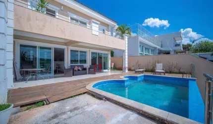 Casa com 4 quartos à venda, 465 m² por R$ 2.300.000 - Condomínio Parque das Artes - Granja Viana