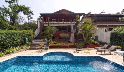 Casa com 4 dormitórios à venda, 481 m² por R$ 2.500.000 - Granja Viana /SP