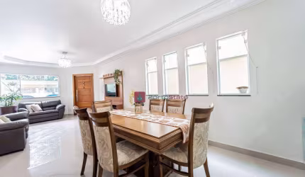 Casa com 3 quartos à venda, 140 m² por R$ 810.000 - Granja Viana - Cotia/SP