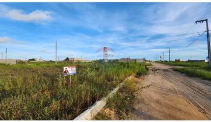 Terreno com água e energia
