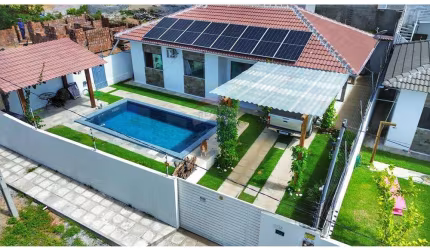 Seu Refúgio no Paraíso! Casa Mobiliada com Piscina a Venda na Praia de Carapibus - Conde/PB