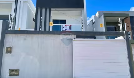 Casa com 3 quartos sendo 3 suítes em Carapibus - Conde PB.