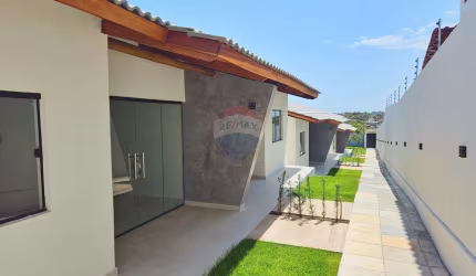 Oportunidade imperdível no litoral sul da Paraíba! Casa à venda no Condomínio Praêro – Praia de Carapibus, Conde/PB