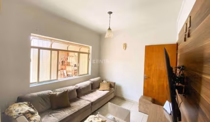 Casa térrea 2 quartos no bairro Jardim Maria de Fátima, Varzea Paulista, SP. Conforto, segurança e preço baixo. Ótima. Ligue e visite já.