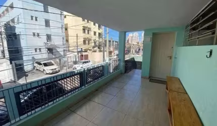 Belíssima casa à venda, com 4 dormitórios(sendo 1 suíte ) garagem para 3 carros,363m²,aceita permuta com:casa,chácara,apartamento de menor valor: Anhangabaú, Jundiaí, SP