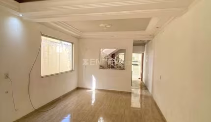 Casa Sobrado 3 dormitórios Jardim Primavera, Várzea Paulista, SP. Ótima localização, conforto e preço baixo. Perto de tudo. Ligue e visite já.