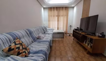 Ótima casa térrea à venda na Samuel Martins, com 3 dorm, 4 vagas de garagem cobertas, Jardim do Lago, Jundiaí, SP