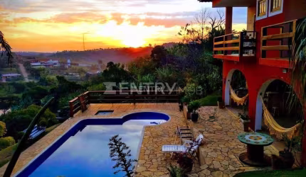 Casa à venda com 5.000 m² de área total, piscina aquecida, vista panorâmica ,4 dormitórios sendo 2 Suítes, - Parque Espelho  D Água - Jundiaí/SP