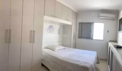 Belíssima casa á venda 124m2, 3 dormitórios sendo 1 suite, 2 vagas de garagem, planejado em todos os cômodos e ar condicionado nos quartos