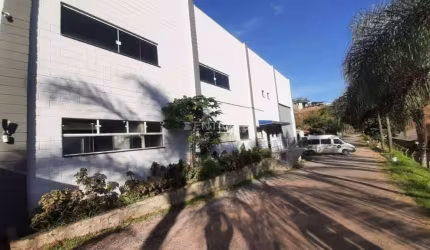 Galpão / Pavilhão Industrial em Várzea  Paulista