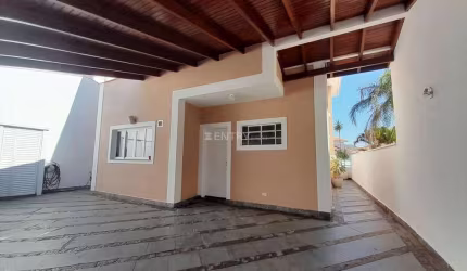 Excelente Sobrado, em Condomínio de Rua, no bairro Torre de São José, Jundiaí