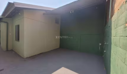 Casa com 3 quartos à venda ou para alugar em Fazenda Grande - SP
