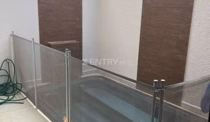 LINDO SOBRADO COM PISCINA EM CONDOMÍNIO. MEDEIROS, JUNDIAÍ-SP