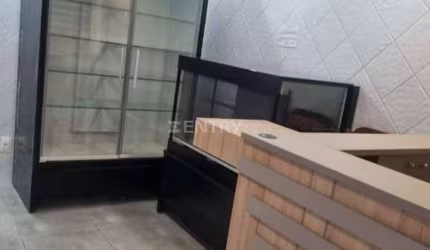 LOJAS/BOX para LOCAÇÃO 30m2 localizadas no Mercadão da Vila Arens no bairro Jardim São Bento em Jundiaí/SP