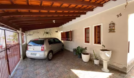 LINDA E ESPAÇOSA CASA TÉRREA COM 2 DORMITÓRIOS,  2 BANHEIROS,  ESCRITÓRIO E 2 VAGAS NO RES. PACAEMBÚ I, ITUPEVA-SP