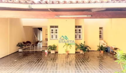Casa duplex a poucos metros do Lago Jacarey, 13Om²