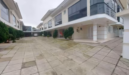 Sobrado/ Duplex 3 Dormitórios à venda no Bairro Centro com 125 m² de área privativa - 1 vaga de garagem