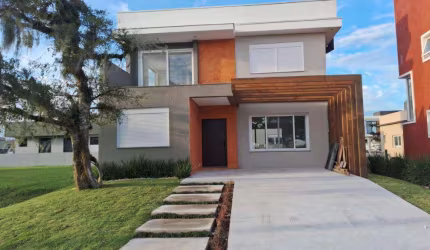 Casa 3 Dormitórios à venda no Bairro Petrobras com 171 m² de área privativa - 2 vagas de garagem