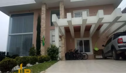 Casa 4 Dormitórios à venda no Bairro Petrobras com 220 m² de área privativa - 2 vagas de garagem