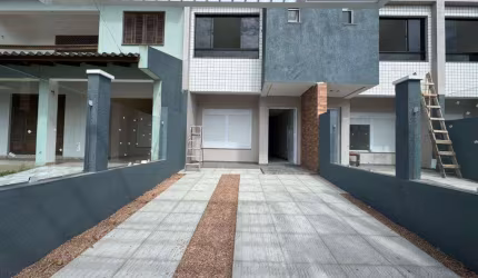 Sobrado/ Duplex 2 Dormitórios à venda no Bairro Centro com 89 m² de área privativa - 1 vaga de garagem