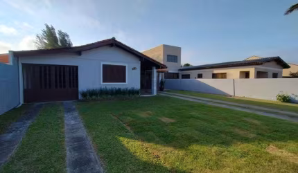 Casa 3 Dormitórios à venda no Bairro Centro com 88 m² de área privativa - 2 vagas de garagem
