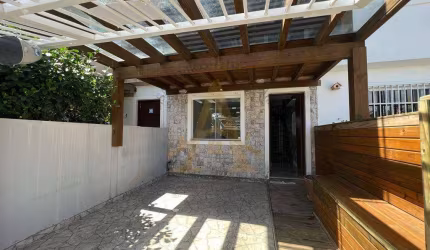 Sobrado/ Duplex 2 Dormitórios à venda no Bairro Centro com 80 m² de área privativa - 2 vagas de garagem