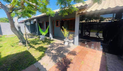Casa 4 Dormitórios à venda no Bairro Centro com 125 m² de área privativa