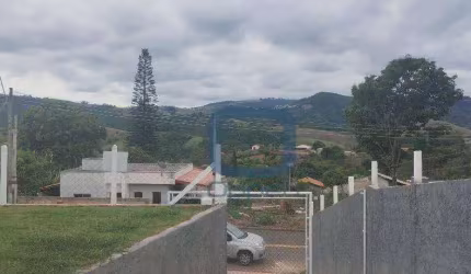 Casa com 3 dormitórios à venda, 93 m² por R$ 420.000,00 - Parque Aquático - Lindóia/SP