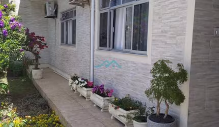 Casa à venda em São José, Serraria, com 3 quartos, com 300 m²