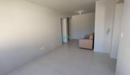 Apartamento à venda em Florianópolis, Capoeiras, com 2 quartos, com 62.67 m², próximo ilha.