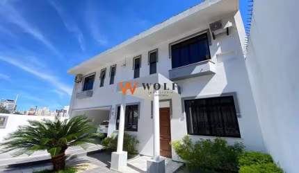 Casa com 5 quartos à venda na Rua Doutor Armando Valério de Assis, 67, Centro, Florianópolis por R$ 3.500.000