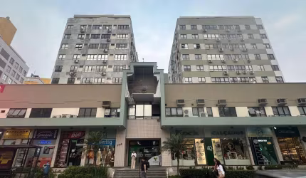 Sala comercial à venda na Rua Lauro Linhares, 2123, Trindade, Florianópolis por R$ 200.000