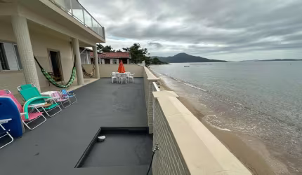 Casa com 6 quartos à venda na Rua Brigadeiro Eduardo Gomes, 3056, São Miguel (Guaporanga), Biguaçu por R$ 2.500.000