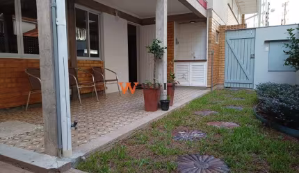 Casa com 4 quartos à venda na Rua Rua Emilio Ferdinando Schroeder, 48, Agronômica, Florianópolis por R$ 2.600.000