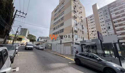 Apartamento com 3 quartos à venda na Rua Hermann Blumenau, 51, Centro, Florianópolis por R$ 890.000
