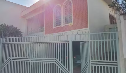 Casa na Av Arouca uma raridade com uma ótima planta