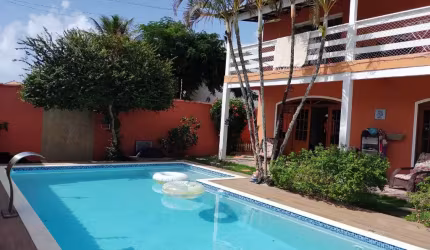 Belíssima Casa a Venda no Village II